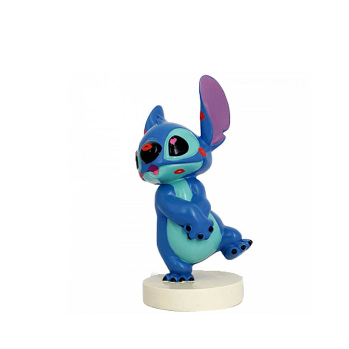 Stitch Pieno Di Baci