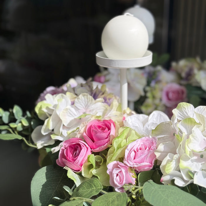 Centrotavola Pasquale con Peonie Uova e Ortensie Rosa D60