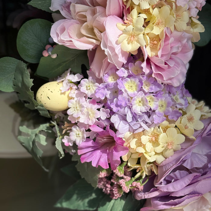 Ghirlanda con Peonie Ortensie e Ovetti D60
