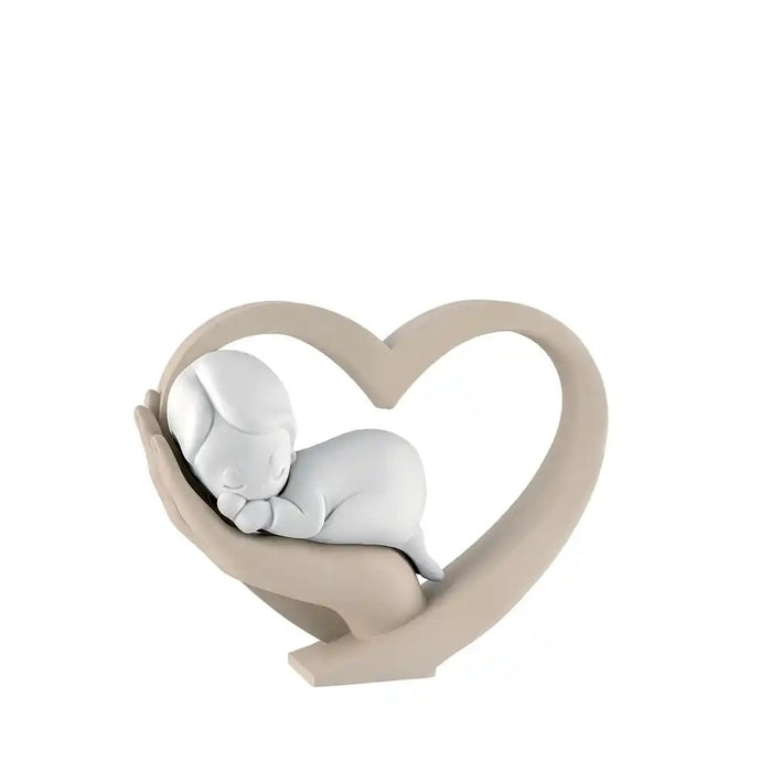 Mano Bimbo Cuore-Nocciola