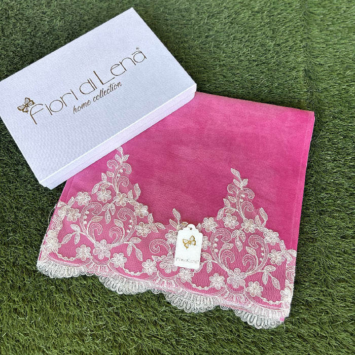 Runner in Velluto Rosa con Pizzo Floral 145x40 cm