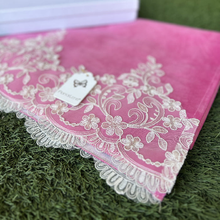 Runner in Velluto Rosa con Pizzo Floral 145x40 cm