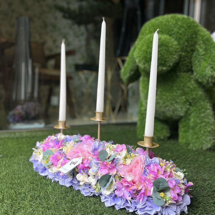 Candeliere 3 Fiamme con Rose Ortensie e Eucalipto