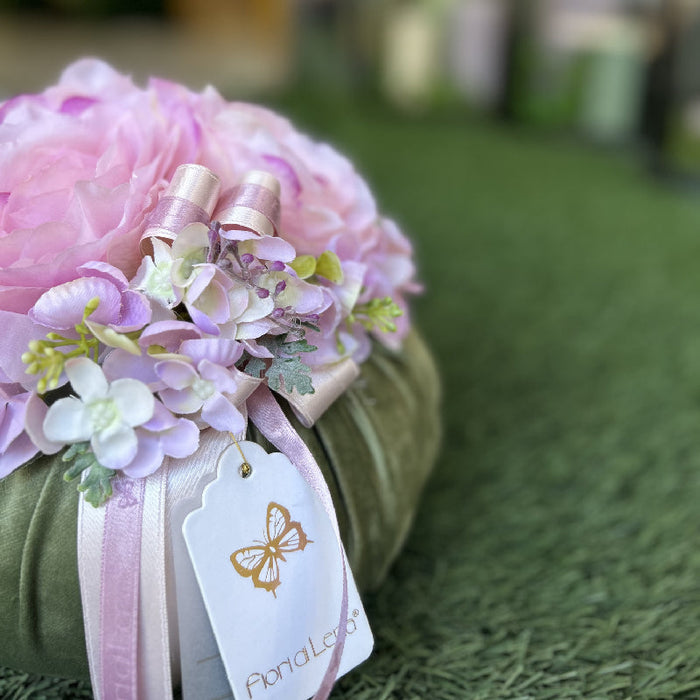 Pouf in Velluto Verde con Rose e Ortensie