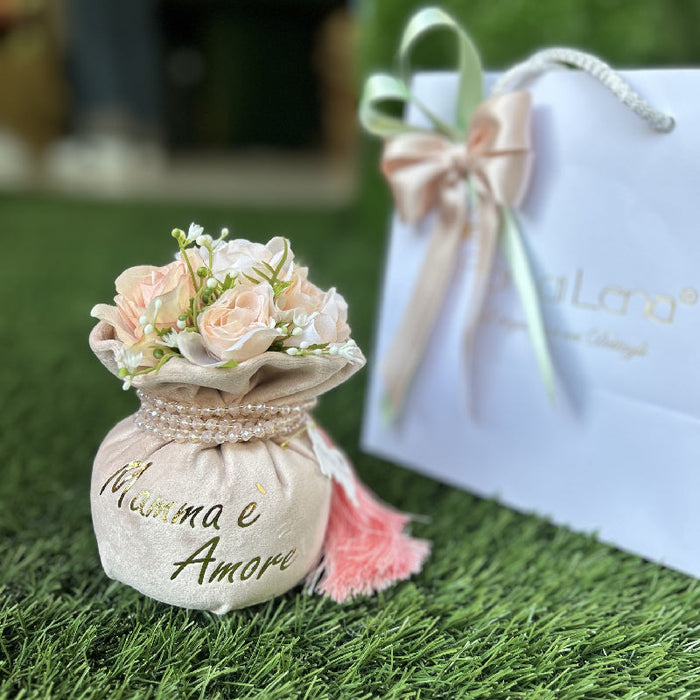 Sacchetto con Fiori Profumati "Mamma è Amore" con Collana Cipria