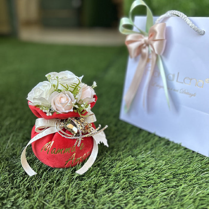 Sacchetto con Fiori Profumati "Mamma è Amore" con Spilla Rosso