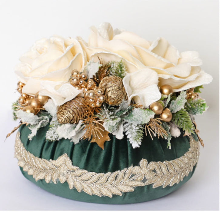 Puffo in velluto verde inglese con 2 rose