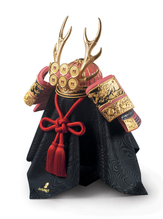 Figurina Elmetto samurai (rosso). Lustro oro